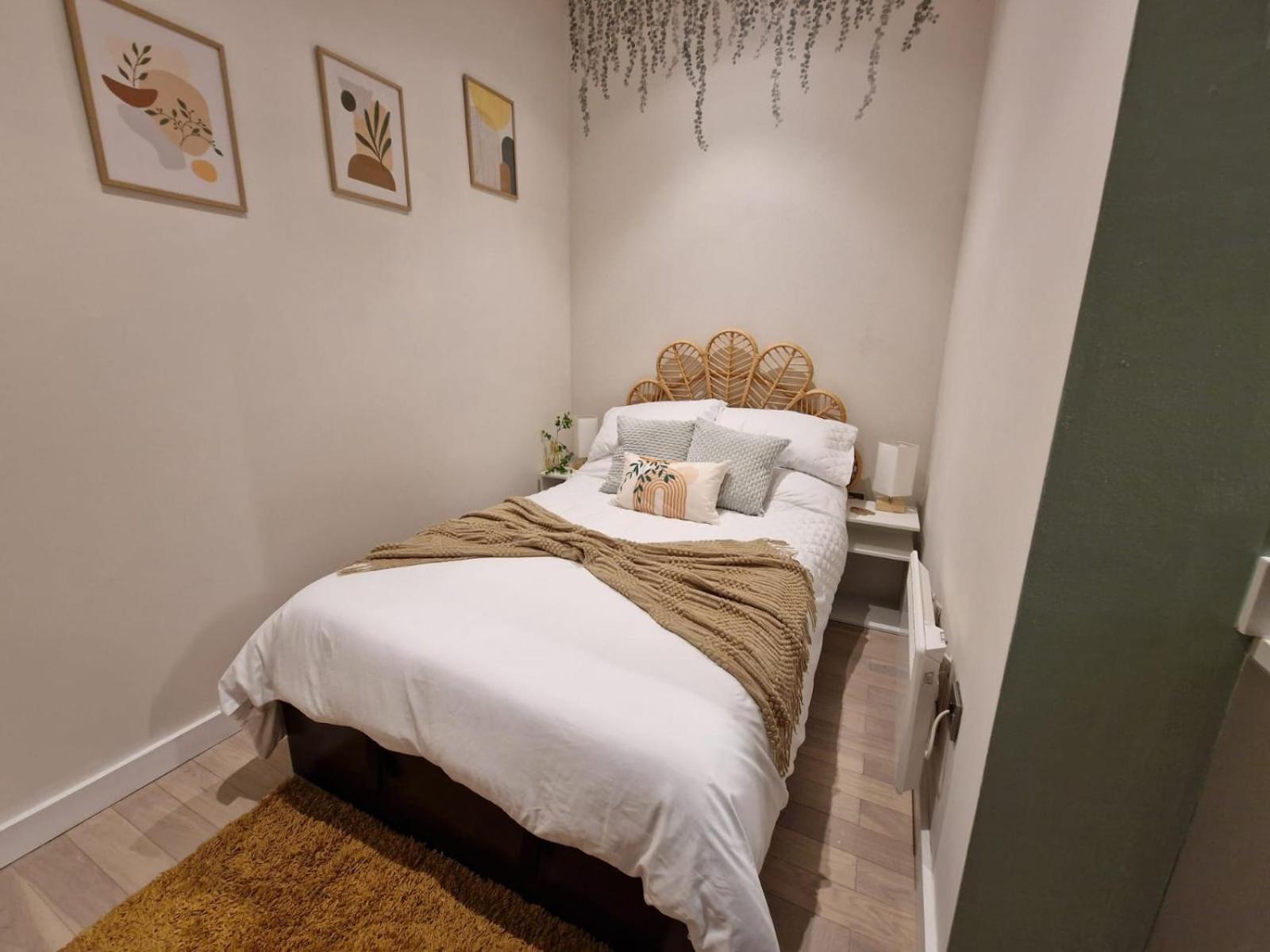 Liverpool Gem: Cozy Studio Retreat Bagian luar foto